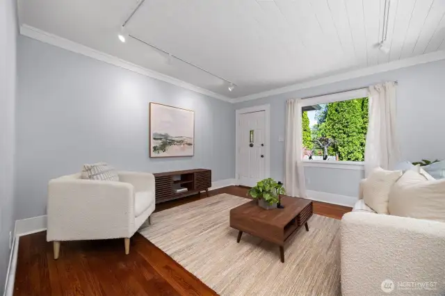 "Living room windows blur the line between indoors and out, with the privacy to enjoy it any time of day.
