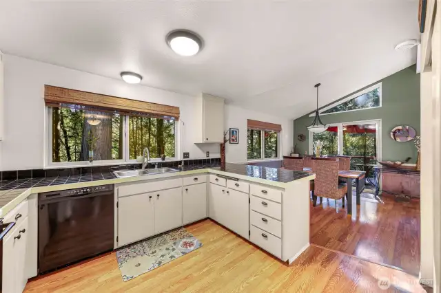 Spacious kitchen