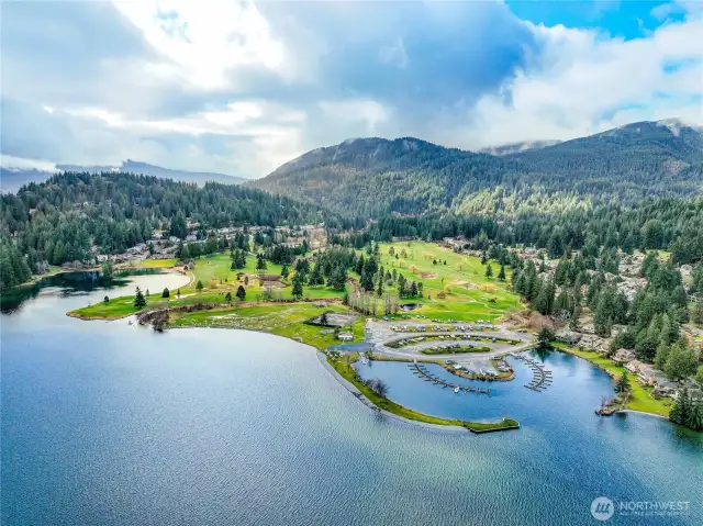 Sudden Valley amenities include: golf course, marina, beach access, restaurants, local market, hiking and biking trails
