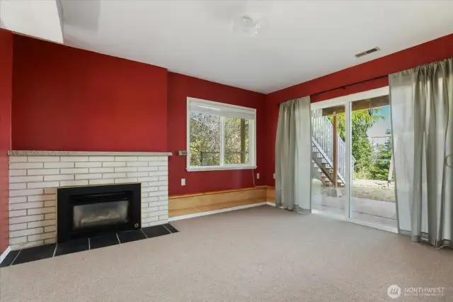 Downstairs bonus room
