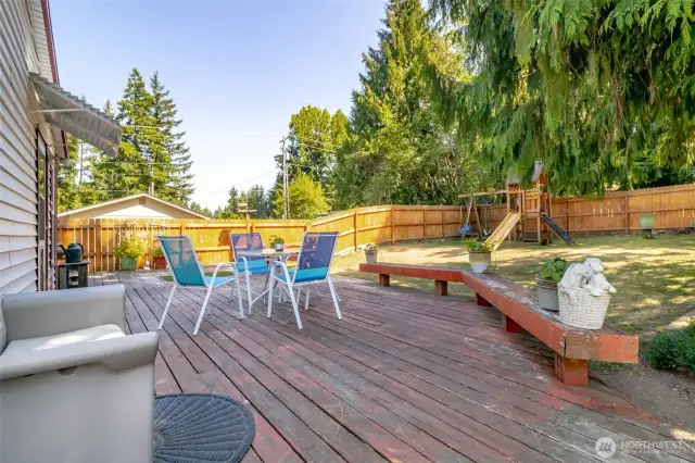 Large back patio/back deck