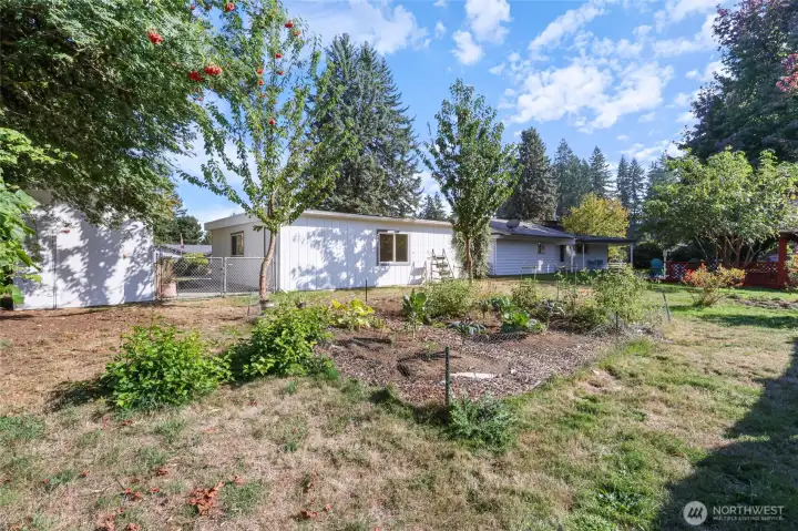 Garden space with room to expand.