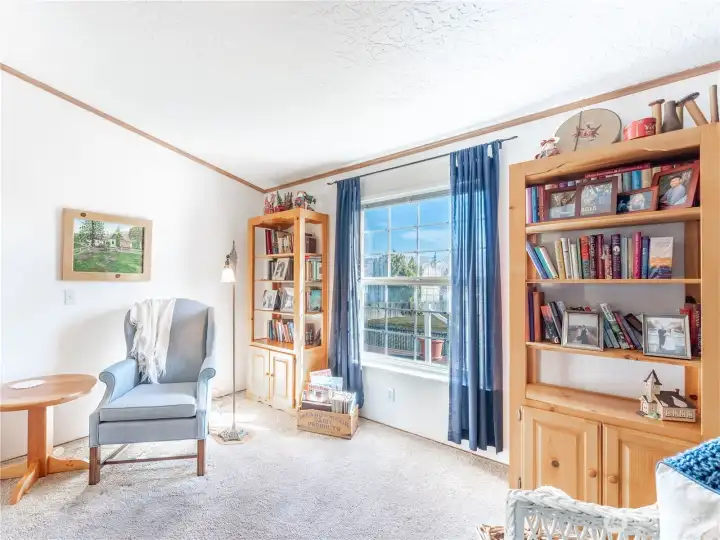 Flexible office space located off the primary living room