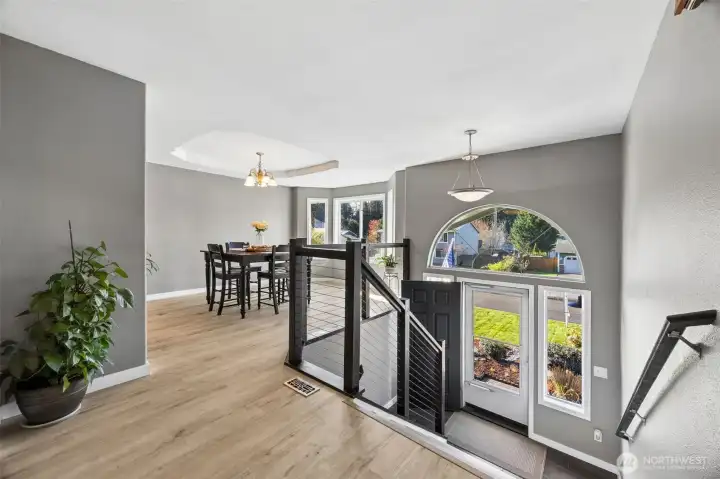 Grand entry with vautlted ceilings