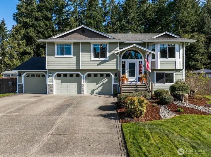 Extra parking for all your toys, including RV parking on side of house in back yard