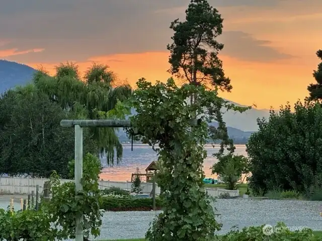 SUNSET OVER LAKE OSOYOOS