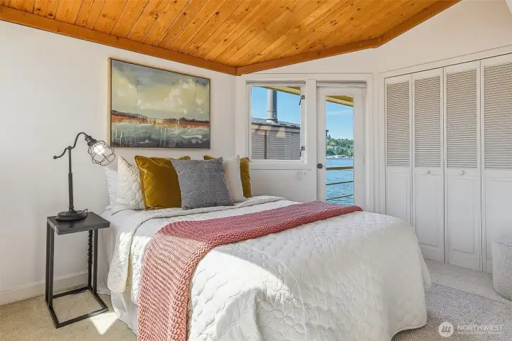 2nd bedroom