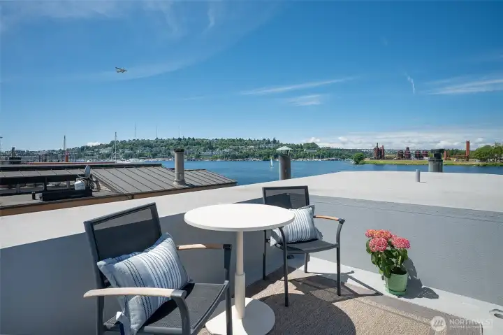 Rooftop deck