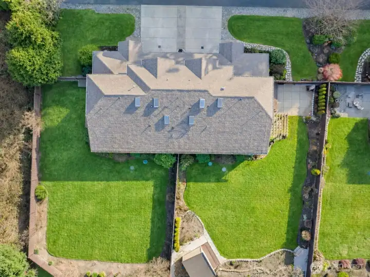 Seller has negotiated a new roof and will be paid for out of proceeds of sale. Seller has negotiated a new roof and will be paid for out of proceeds of sale.