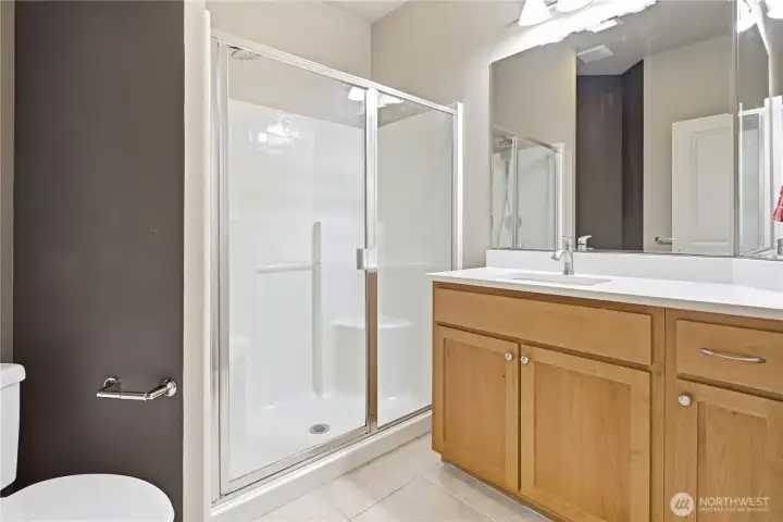 Full Bathroom#2
