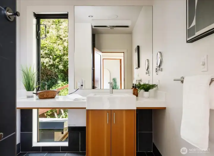 Common Bathroom