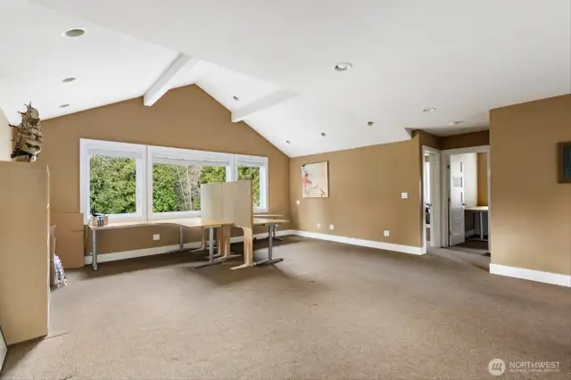 Garage studio/office space with kitchen and bathroom