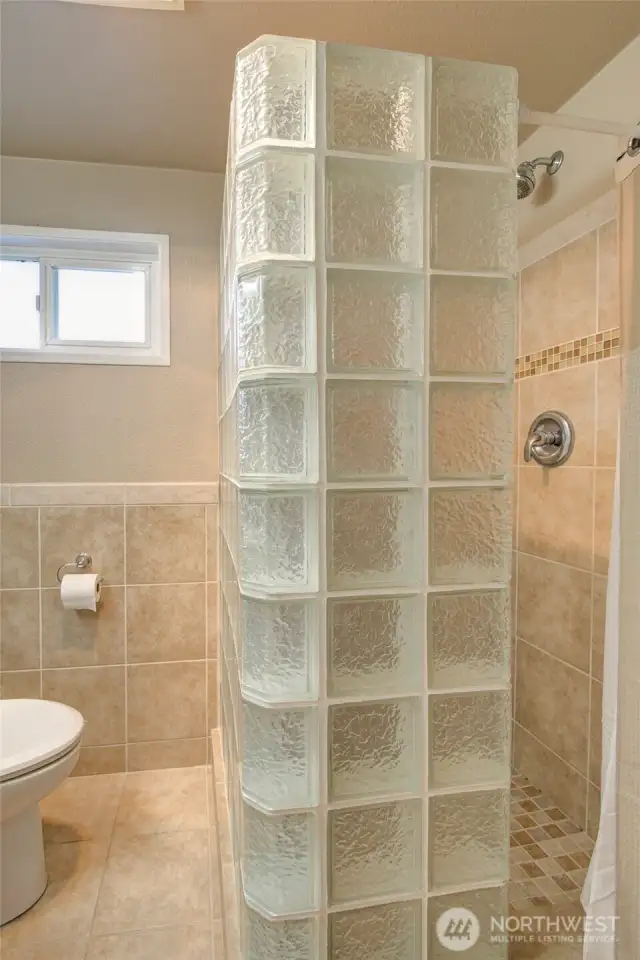 Bathroom #2, cont