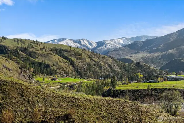Crisp clear views for all locations on this 21 Acres.