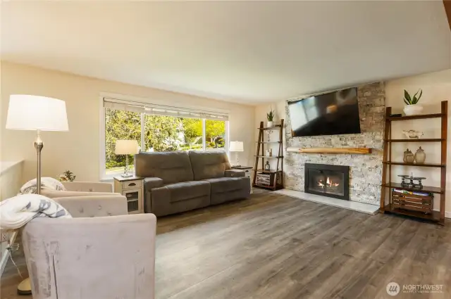 Cozy woodburning fireplace for those chilly winter nights.