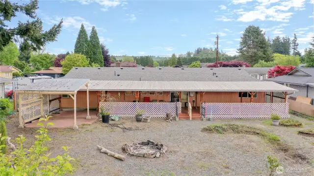Large quarter acre lot.