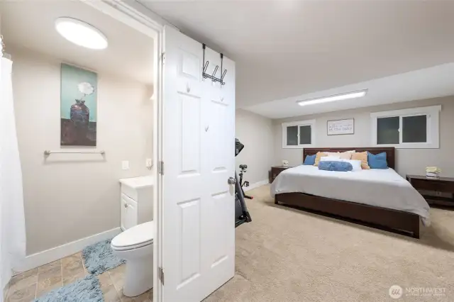 Junior Ensuite lower level