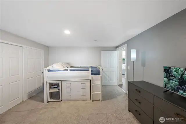Junior Ensuite upper level