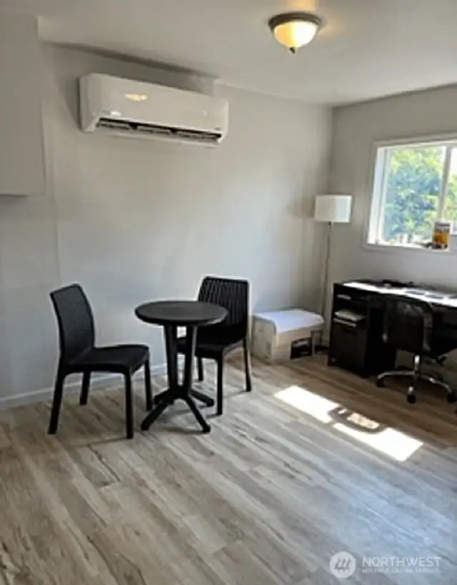 1135A Dining Area from Previous Tenant