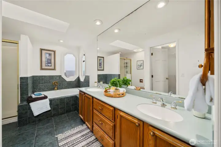 5-Piece En Suite with a Jetted Tub…..