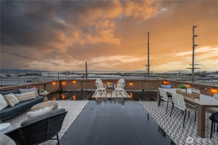 Huge deck for entertaining.