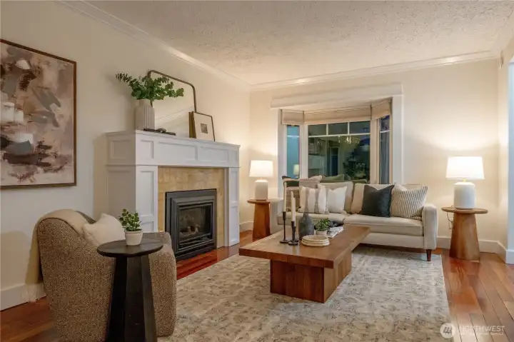 Natural gas fireplace.