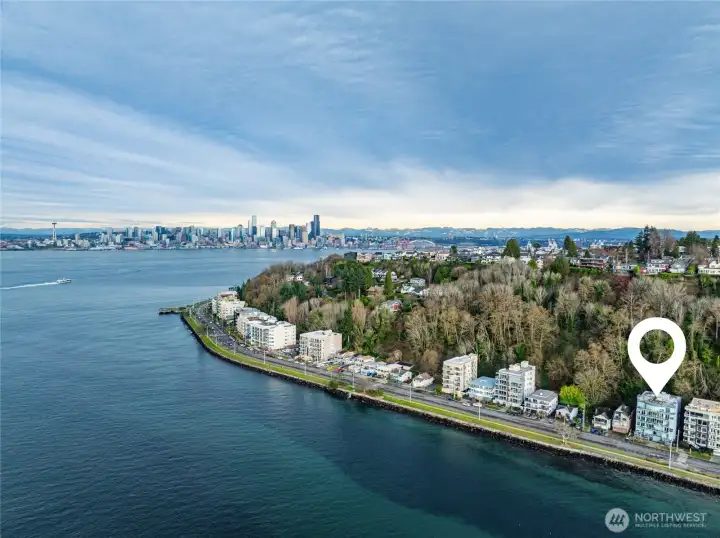Seattle is another Beautiful Backdrop to Alki! Seattle is another Beautiful Backdrop to Alki!