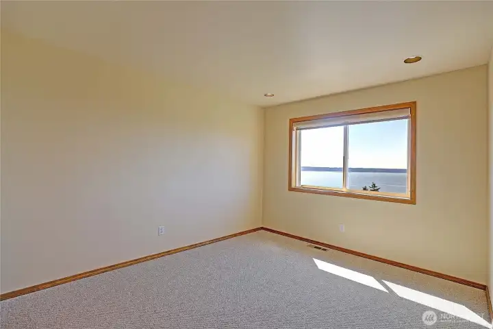 Guest Bedroom for your Favorite People~