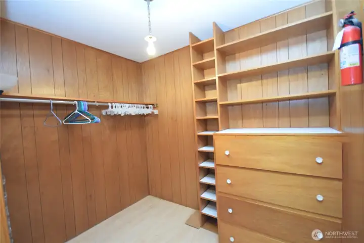 primary walk in closet