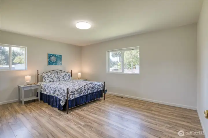 Large primary bedroom