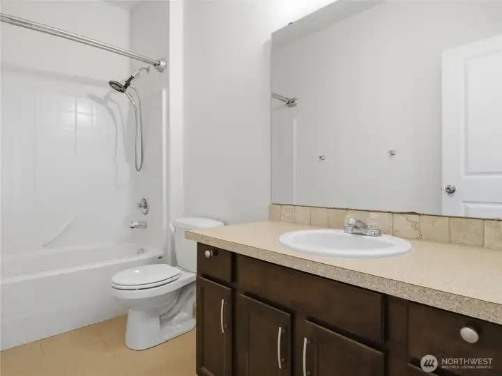 2nd Bathroom