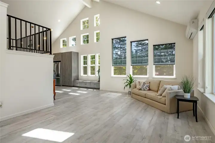 Main living room to right of entrance lots of natural light Main living room to right of entrance lots of natural light