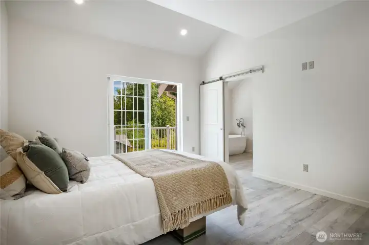 Sliding door off Main Bdrm and entrance to on-suite bath Sliding door off Main Bdrm and entrance to on-suite bath