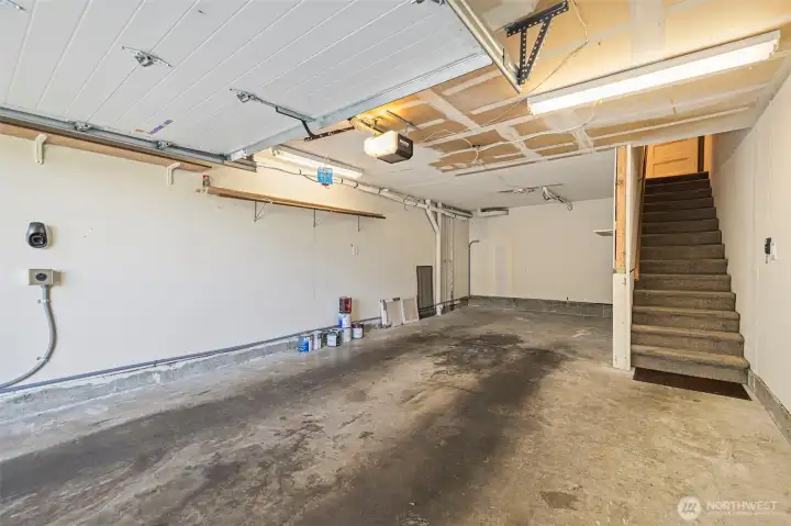 Oversized 1 car garage with extra storage Oversized 1 car garage with extra storage