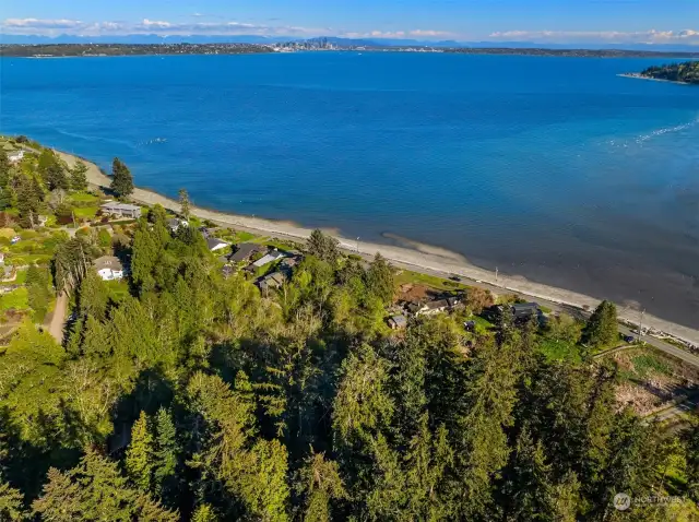 A short walk to this beach at Murden Cove, Seattle skyline and Cascade Mountain backdrop.