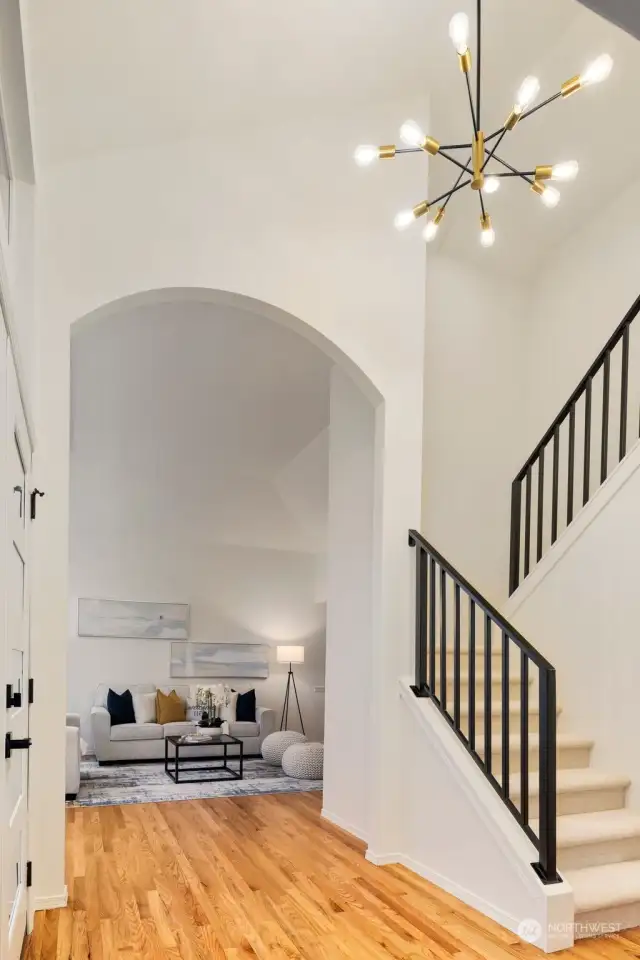 Entry way with vaulted ceilings