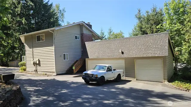 1921 Teresa Way