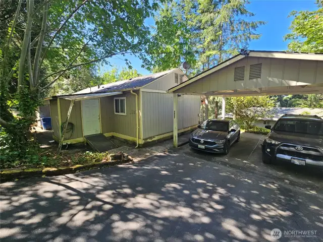 1923 Teresa Way