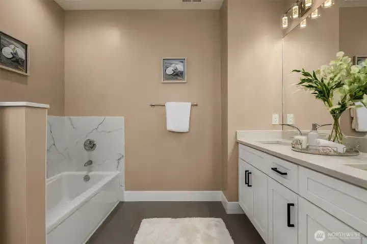 Primary 5-piece bathroom