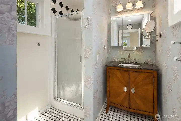 Upstairs primary bath