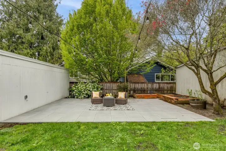A fantastic patio and backyard area.