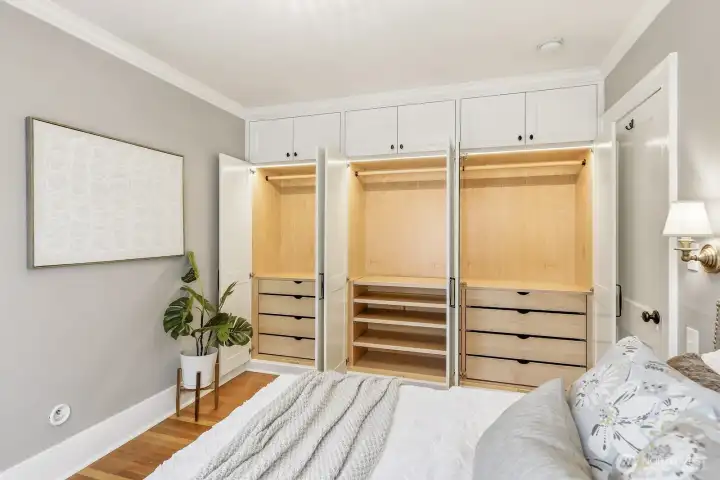 Look at all of that room for your clothing!