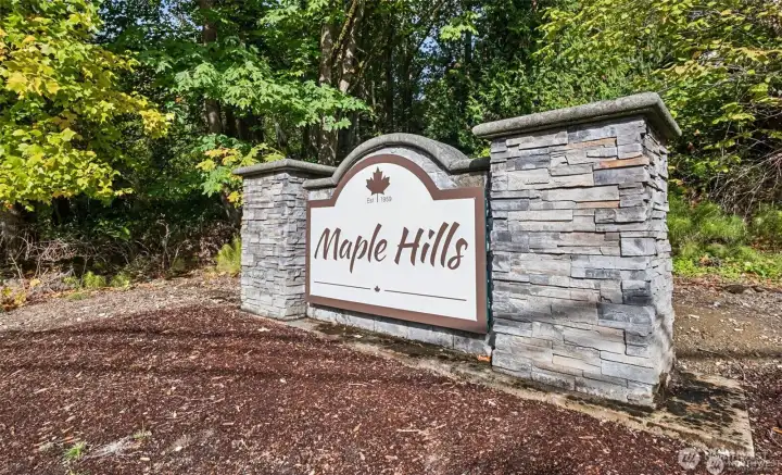 Maple Hills hosts community events that bring neighbors together throughout the year. It’s a warm, welcoming environment that enhances the lifestyle of every resident.
