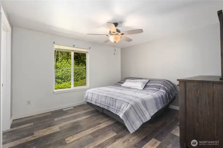 Primary bed