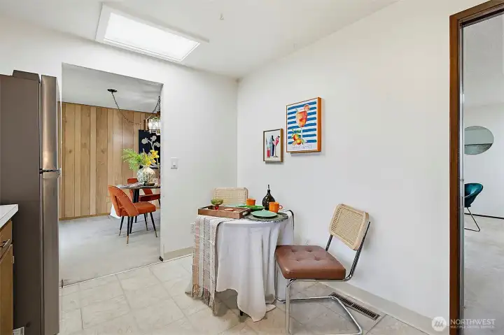 Eat-In Kitchen