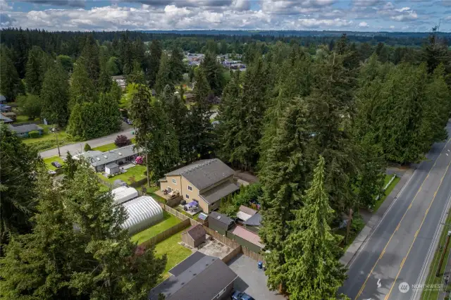 Nestled amongst the trees, yet conveniently close to I-5, this home is the one you've been waiting for!