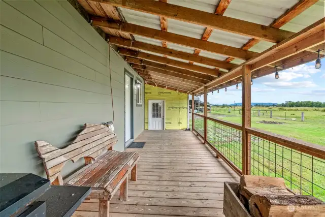 Covered back deck