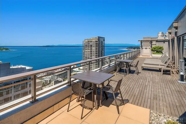 Rooftop deck