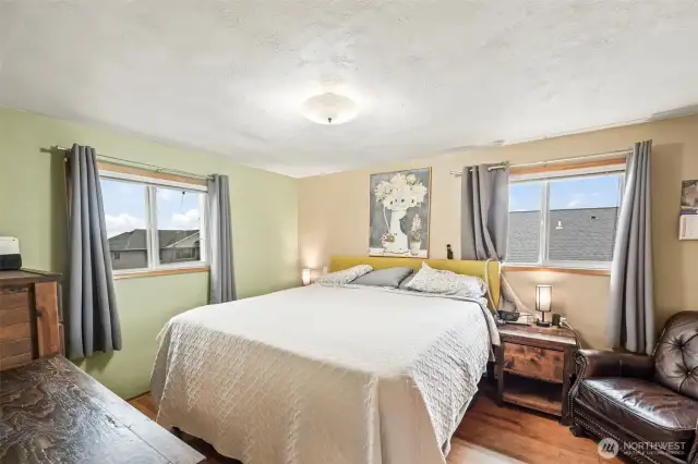 Upstairs Bedroom #3 (Primary)