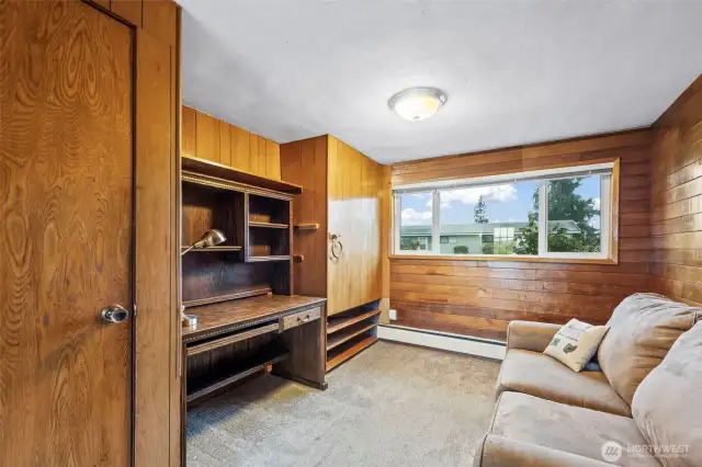 Downstairs bonus room